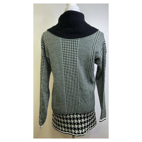 Carmen Marc Valvo Black White Houndstooth Print Sweater Size Small Cowl Neck - Picture 3 of 6